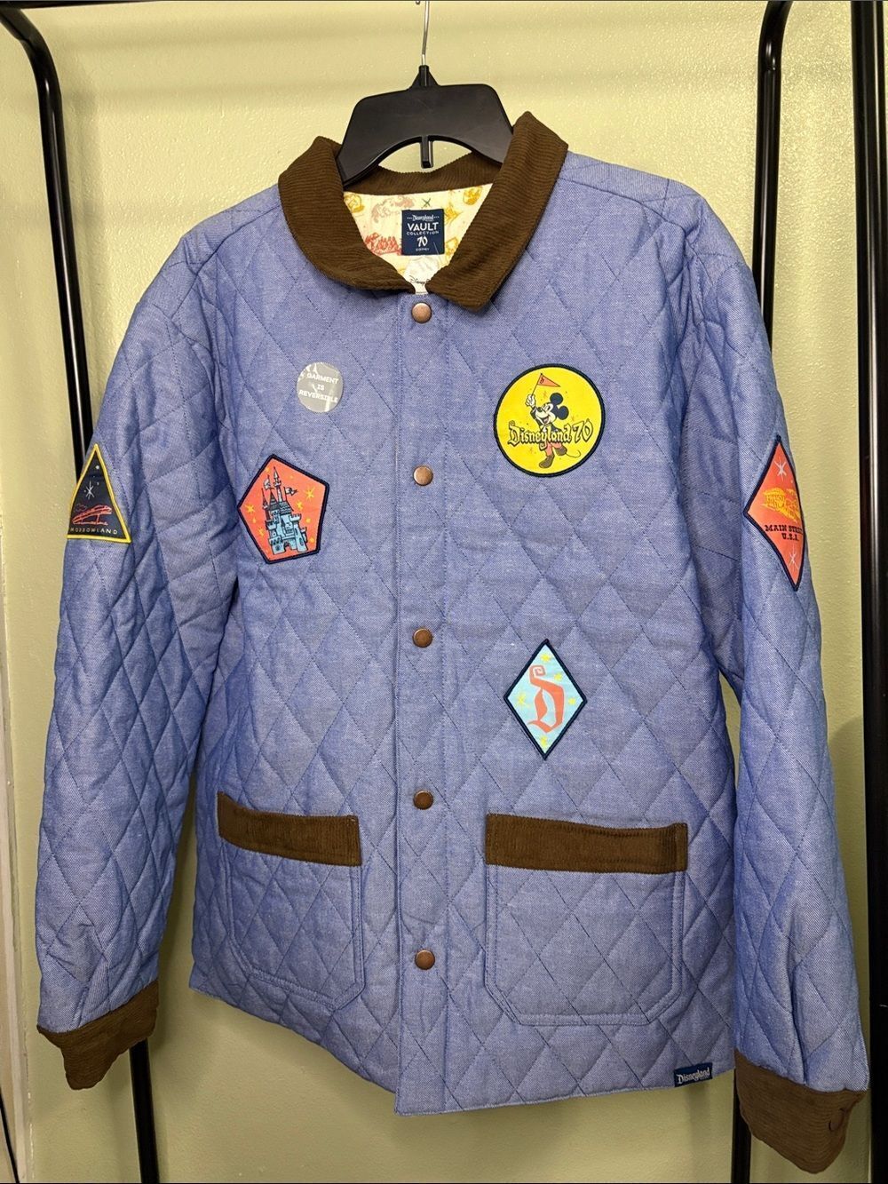 NWT Limited Edition Disney Vault Collection 70 Reversible Patch Jacket - Men's M
